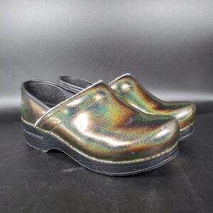Dansko Iridescent Nursing Clogs Womens 37 (6.5-7) Metallic